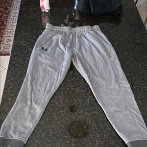 Under Armour Gray Joggers (Adult L)